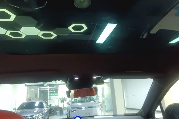 Used Hima AITO M5 2024 Extended-Range Max Rear-Wheel Drive Advanced Intelligent Driving Version Headliner