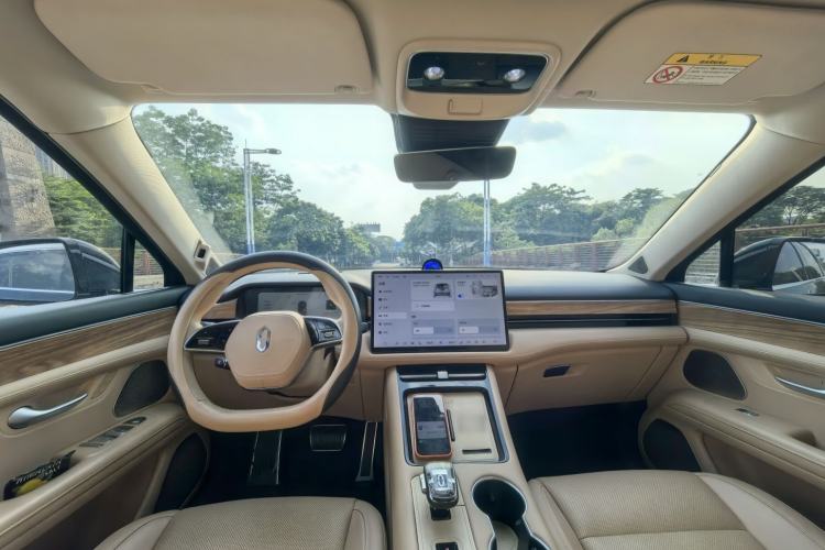 Used Hima AITO M5 2024 Extended-Range Max Rear-Wheel Drive Advanced Intelligent Driving Version Interior 1