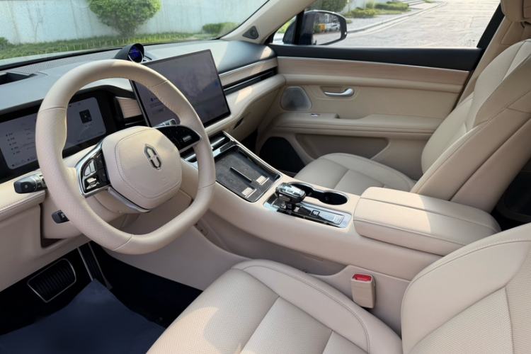 Used Hima AITO M5 2024 Extended-Range Max RS Four-Wheel Drive Advanced Intelligent Driving Version Interior 2