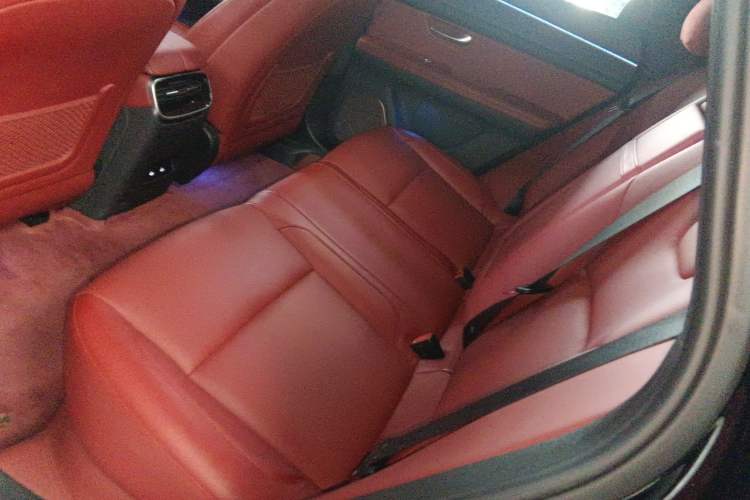 Used Hima AITO M5 2024 Extended-Range Max Rear-Wheel Drive Advanced Intelligent Driving Version Interior 4