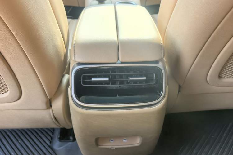 Used Hima AITO M5 2024 Extended-Range Max Rear-Wheel Drive Advanced Intelligent Driving Version Interior 9