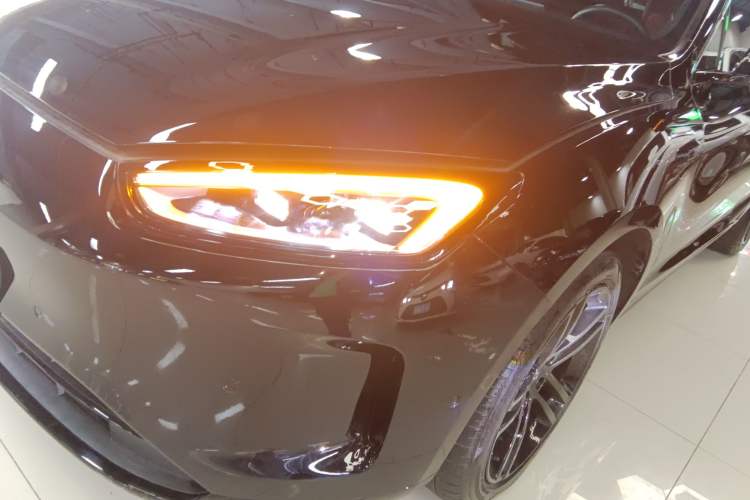 Used Hima AITO M5 2024 Extended-Range Max Rear-Wheel Drive Advanced Intelligent Driving Version Left Front Headlight