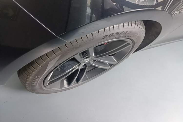 Used Hima AITO M5 2024 All-Electric Max Rear-Drive Advanced Intelligent Driving Version Left Front Wheel Hub