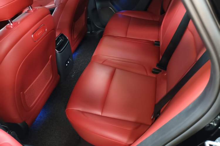 Used Hima AITO M5 2024 Extended-Range Max Rear-Wheel Drive Advanced Intelligent Driving Version Left Rear Seat