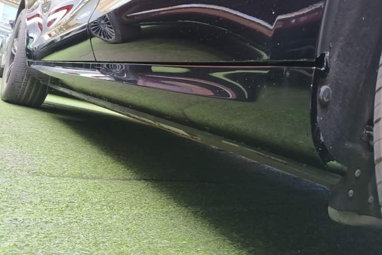 Used Hima AITO M5 2024 Extended-Range Max Rear-Wheel Drive Advanced Intelligent Driving Version Left Side Sill