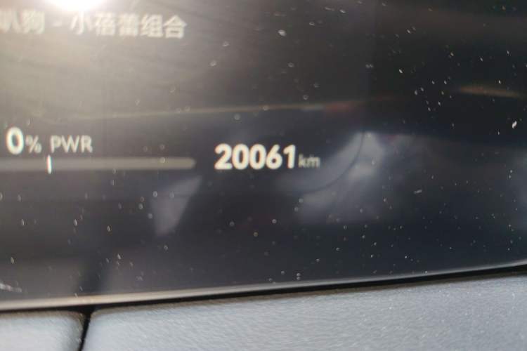 Used Hima AITO M5 2024 Extended-Range Max RS Four-Wheel Drive Advanced Intelligent Driving Version Odometer Close Up