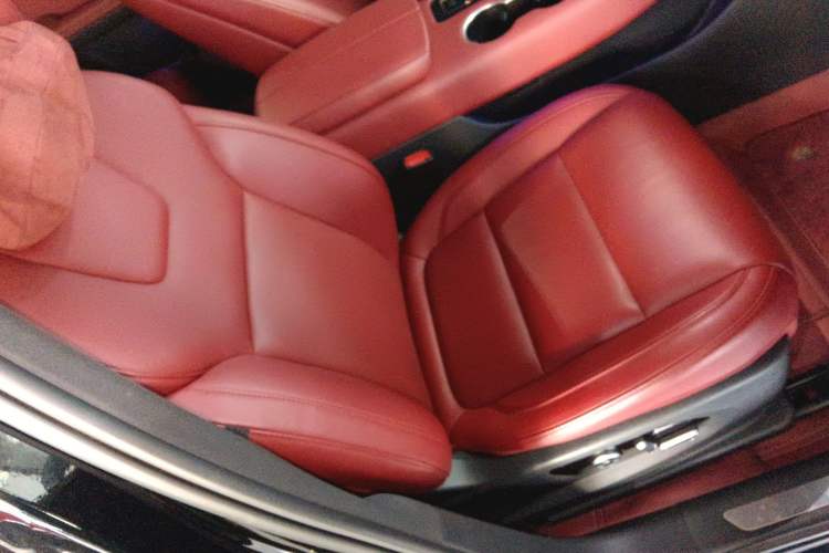 Used Hima AITO M5 2024 Extended-Range Max Rear-Wheel Drive Advanced Intelligent Driving Version Right Front Seat