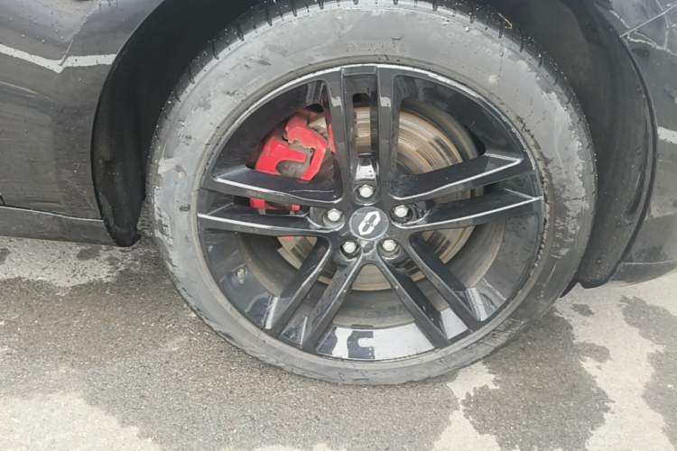 Used Hima AITO M5 2024 Extended-Range Max RS Four-Wheel Drive Advanced Intelligent Driving Version Right Front Wheel Hub