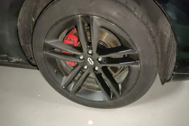 Used Hima AITO M5 2024 Extended-Range Max RS Four-Wheel Drive Advanced Intelligent Driving Version Right Front Wheel Hub