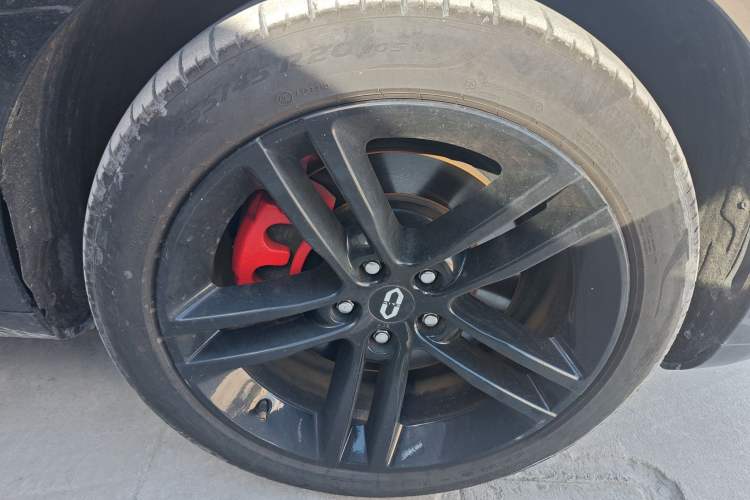 Used Hima AITO M5 2024 Extended-Range Max RS Four-Wheel Drive Advanced Intelligent Driving Version Right Front Wheel Hub