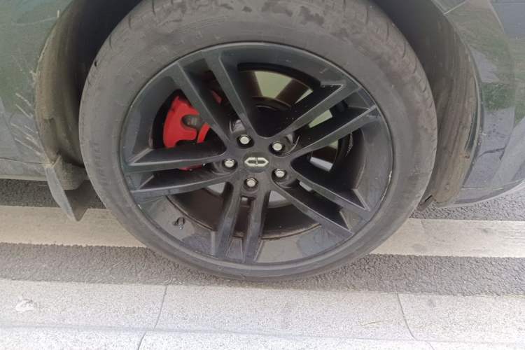 Used Hima AITO M5 2024 Extended-Range Max RS Four-Wheel Drive Advanced Intelligent Driving Version Right Front Wheel Hub