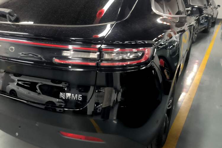 Used Hima AITO M5 2024 Extended-Range Max Rear-Wheel Drive Advanced Intelligent Driving Version Right Rear Taillight