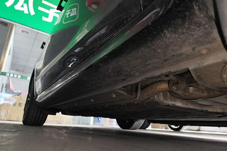 Used Hima AITO M5 2024 Extended-Range Max Rear-Wheel Drive Advanced Intelligent Driving Version Right Side Sill