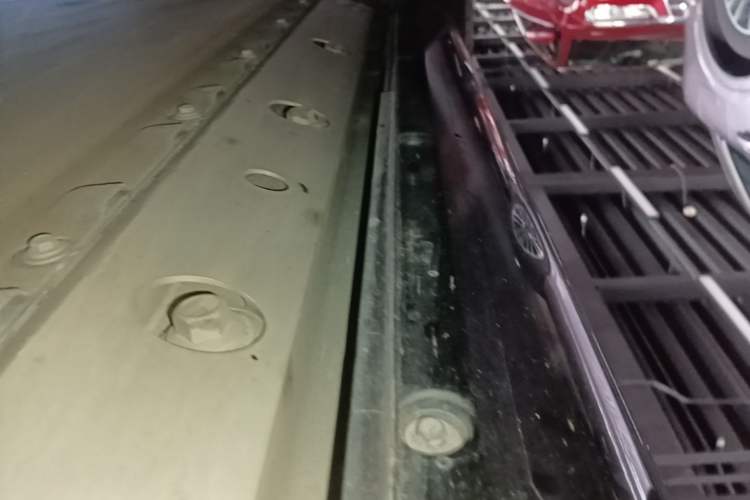 Used Hima AITO M5 2024 All-Electric Max Rear-Drive Advanced Intelligent Driving Version Right Side Sill