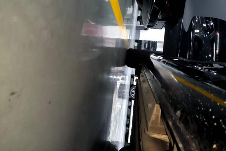 Used Hima AITO M5 2024 Extended-Range Max Rear-Wheel Drive Advanced Intelligent Driving Version Right Side Sill