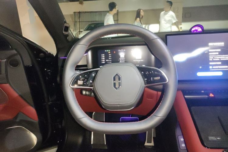 Used Hima AITO M5 2024 Extended-Range Max RS Four-Wheel Drive Advanced Intelligent Driving Version Steering Wheel