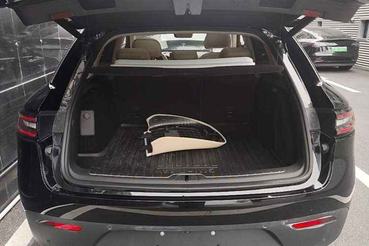 Used Hima AITO M5 2024 Extended-Range Max Rear-Wheel Drive Advanced Intelligent Driving Version Trunk