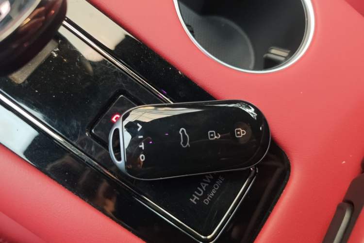 Used Hima AITO M5 2024 Extended-Range Max Rear-Wheel Drive Advanced Intelligent Driving Version Vehicle Key