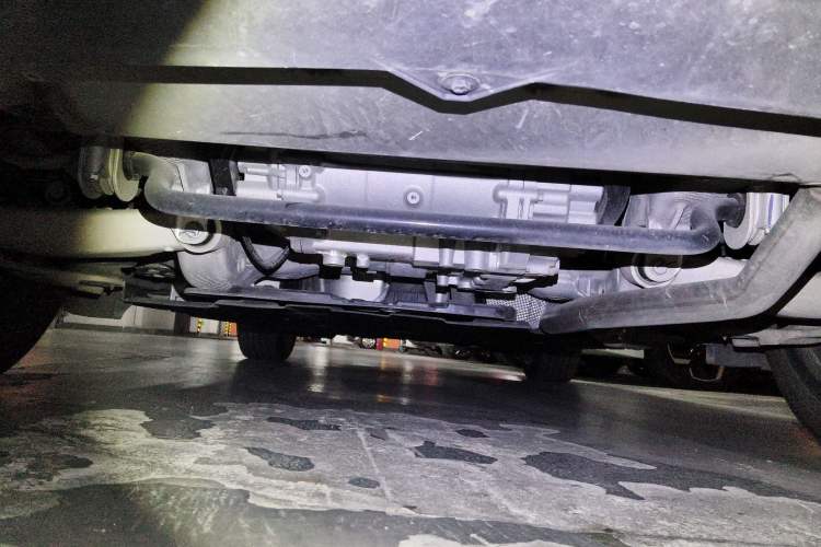 Used Hima AITO M5 2024 Extended-Range Max Rear-Wheel Drive Advanced Intelligent Driving Version Chassis Rear