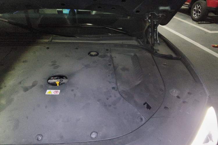 Used Hima AITO M5 2024 Extended-Range Max Rear-Wheel Drive Advanced Intelligent Driving Version Engine Bay Left