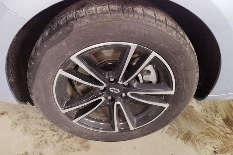 Used Hima AITO M5 2024 Extended-Range Max Rear-Wheel Drive Advanced Intelligent Driving Version Exterior 4