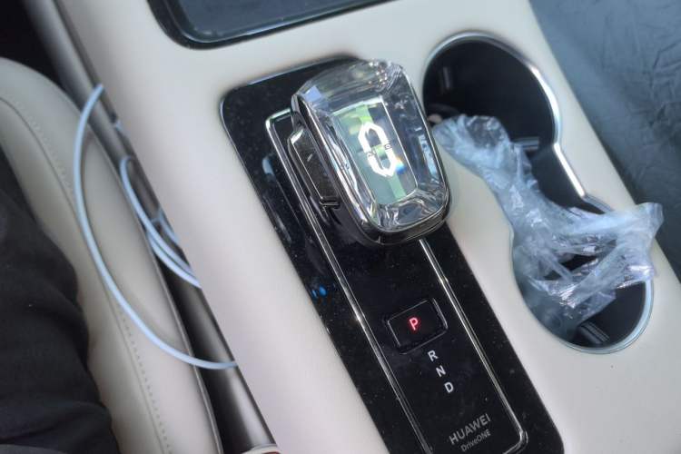 Used Hima AITO M5 2024 All-Electric Max Rear-Drive Advanced Intelligent Driving Version Gear Lever
