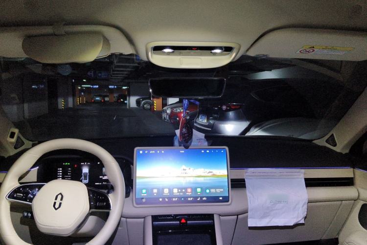 Used Hima AITO M5 2024 Extended-Range Max Rear-Wheel Drive Advanced Intelligent Driving Version Headliner