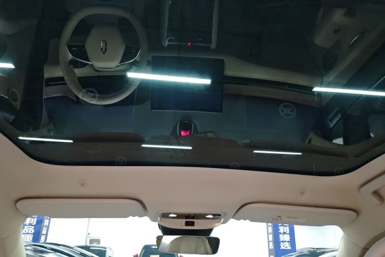 Used Hima AITO M5 2024 Extended-Range Max Rear-Wheel Drive Advanced Intelligent Driving Version Headliner