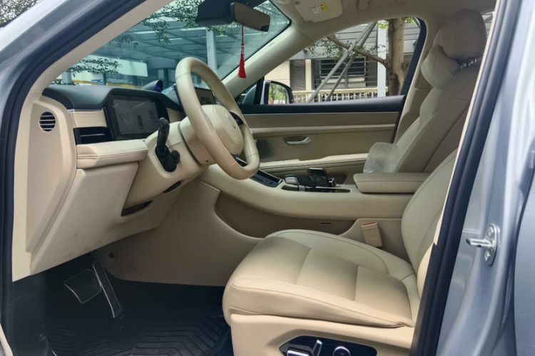 Used Hima AITO M5 2024 Extended-Range Max Rear-Wheel Drive Advanced Intelligent Driving Version Interior 2