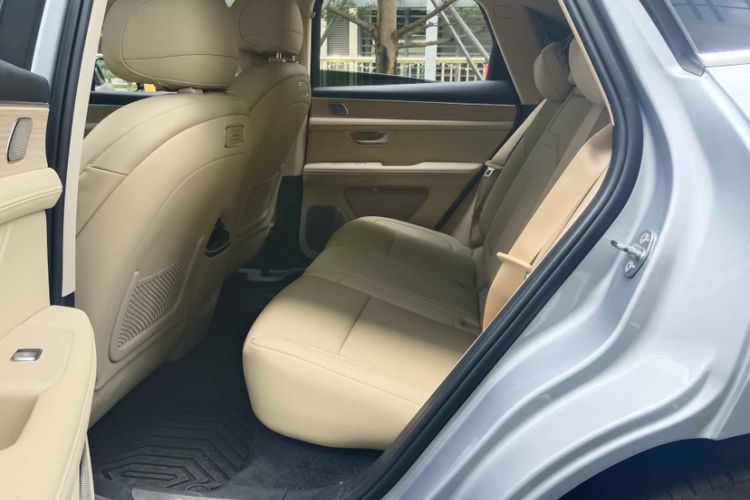 Used Hima AITO M5 2024 Extended-Range Max Rear-Wheel Drive Advanced Intelligent Driving Version Interior 3