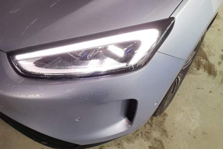 Used Hima AITO M5 2024 Extended-Range Max Rear-Wheel Drive Advanced Intelligent Driving Version Left Front Headlight