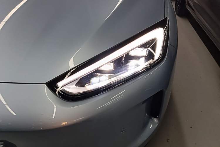 Used Hima AITO M5 2024 Extended-Range Max Rear-Wheel Drive Advanced Intelligent Driving Version Left Front Headlight