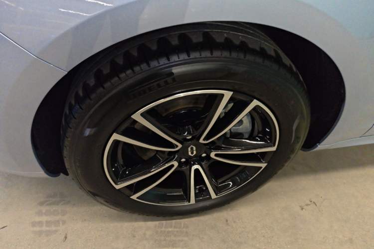 Used Hima AITO M5 2024 All-Electric Max Rear-Drive Advanced Intelligent Driving Version Left Front Wheel Hub
