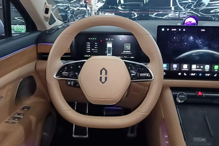 Used Hima AITO M5 2024 Extended-Range Max Rear-Wheel Drive Advanced Intelligent Driving Version Steering Wheel
