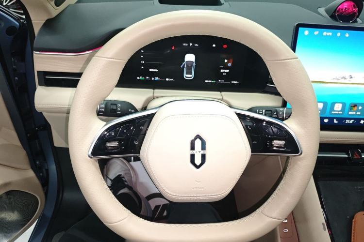 Used Hima AITO M5 2024 Extended-Range Max Rear-Wheel Drive Advanced Intelligent Driving Version Steering Wheel