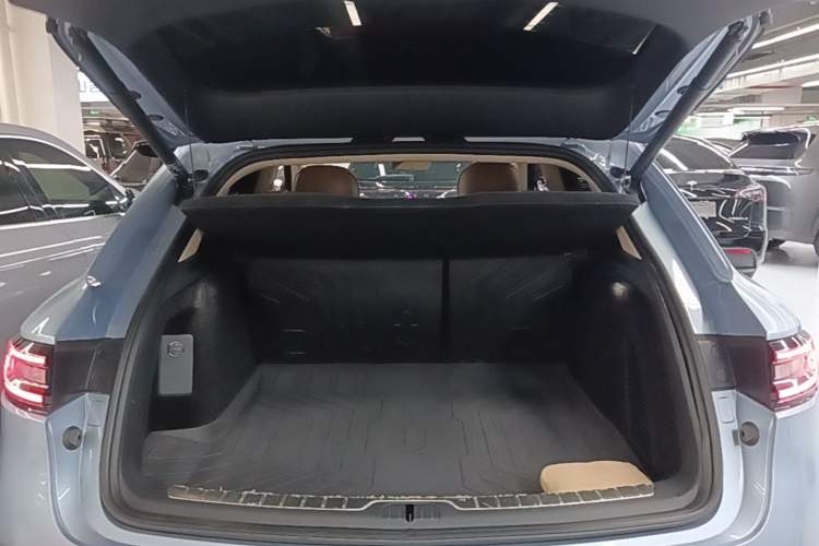 Used Hima AITO M5 2024 Extended-Range Max Rear-Wheel Drive Advanced Intelligent Driving Version Trunk