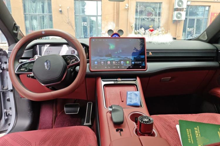 Used Hima AITO M5 2024 All-Electric Max Rear-Drive Advanced Intelligent Driving Version Center Console