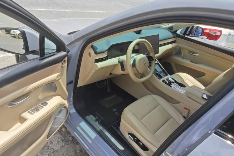 Used Hima AITO M5 2024 Extended-Range Max RS Four-Wheel Drive Advanced Intelligent Driving Version Driver Seat
