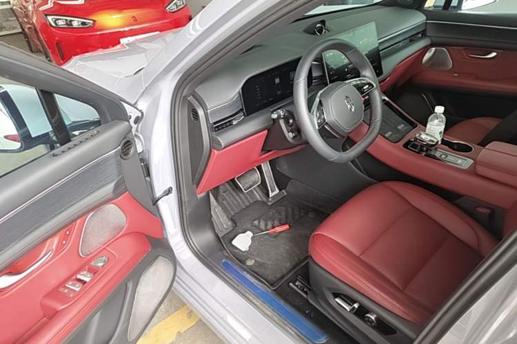 Used Hima AITO M5 2024 Extended-Range Max RS Four-Wheel Drive Advanced Intelligent Driving Version Driver Seat