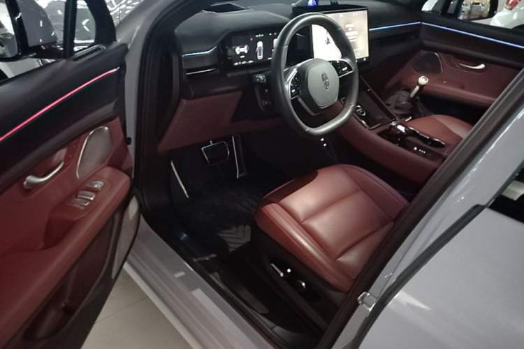 Used Hima AITO M5 2024 Extended-Range Max RS Four-Wheel Drive Advanced Intelligent Driving Version Driver Seat
