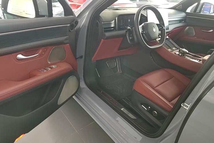 Used Hima AITO M5 2024 Extended-Range Max RS Four-Wheel Drive Advanced Intelligent Driving Version Driver Seat