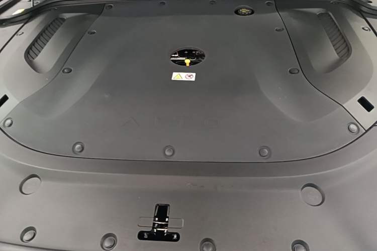 Used Hima AITO M5 2024 Extended-Range Max RS Four-Wheel Drive Advanced Intelligent Driving Version Engine Bay