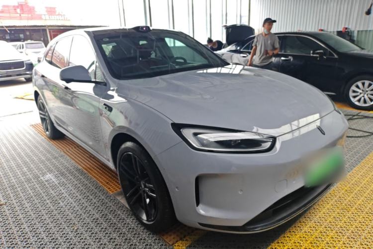 Used Hima AITO M5 2024 Extended-Range Max RS Four-Wheel Drive Advanced Intelligent Driving Version Front Right 45 Deg