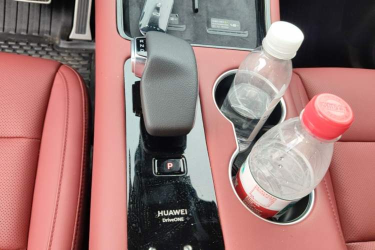 Used Hima AITO M5 2024 Extended-Range Max Rear-Wheel Drive Advanced Intelligent Driving Version Gear Lever