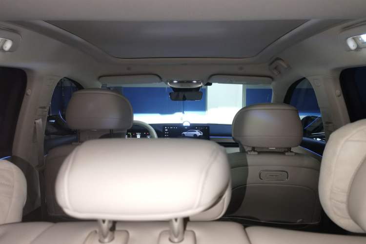 Used Hima AITO M5 2024 Extended-Range Max RS Four-Wheel Drive Advanced Intelligent Driving Version Headliner