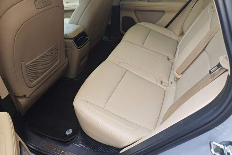 Used Hima AITO M5 2024 Extended-Range Max RS Four-Wheel Drive Advanced Intelligent Driving Version Interior 1