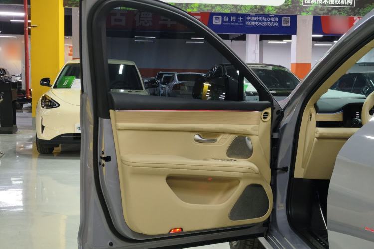 Used Hima AITO M5 2024 Extended-Range Max RS Four-Wheel Drive Advanced Intelligent Driving Version Interior 1