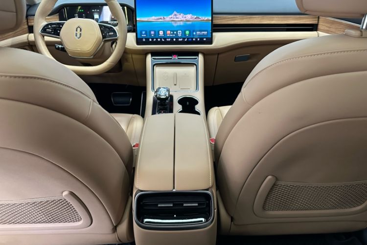 Used Hima AITO M5 2024 Extended-Range Max RS Four-Wheel Drive Advanced Intelligent Driving Version Interior 6