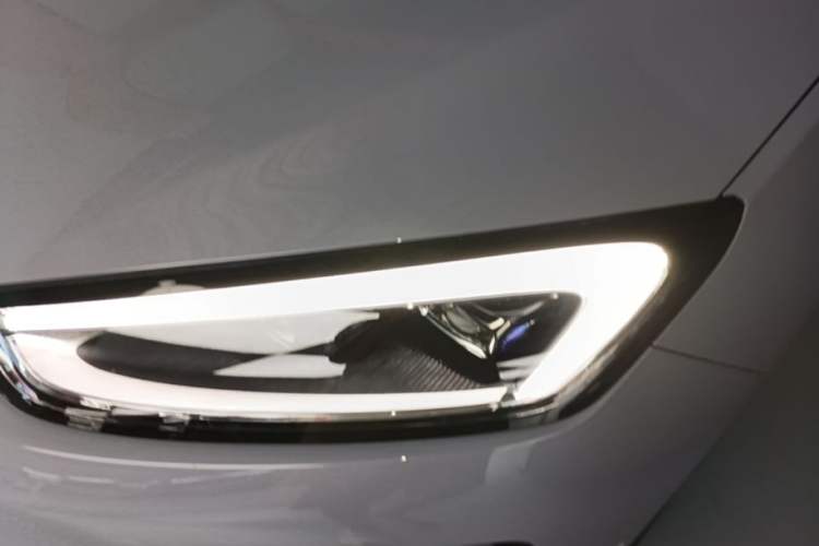 Used Hima AITO M5 2024 Extended-Range Max RS Four-Wheel Drive Advanced Intelligent Driving Version Left Front Headlight