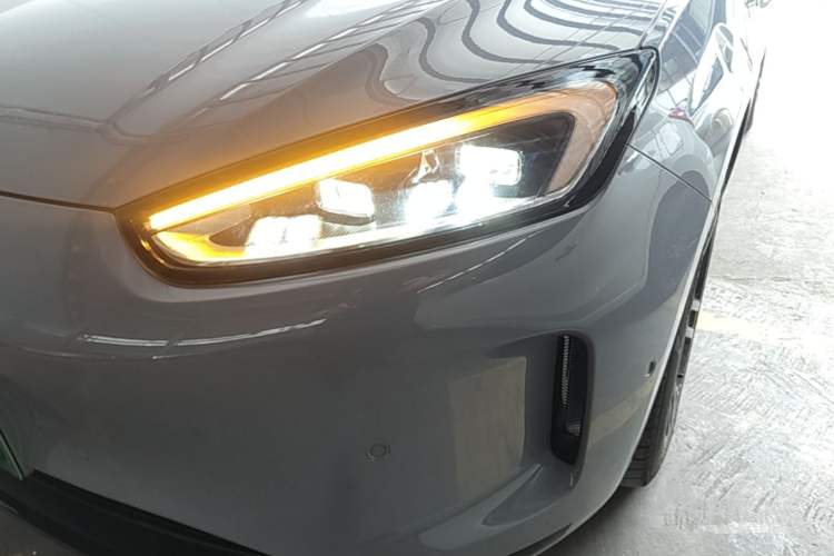 Used Hima AITO M5 2024 Extended-Range Max RS Four-Wheel Drive Advanced Intelligent Driving Version Left Front Headlight
